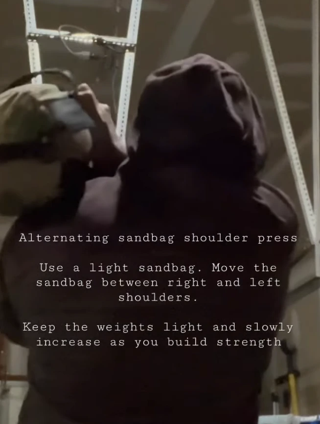 alternating shoulder press